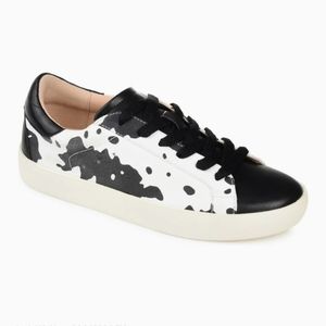 Journee Collection Erica Comfort Foam Women's Sneakers, Size US 8 (New in Box)